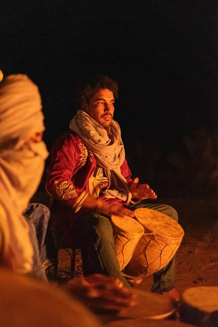 Berber musician during the evening show at the Merzouga camp