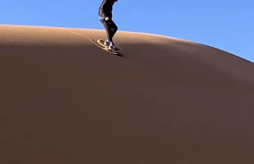 Sandboarding en las Dunas del Sahara